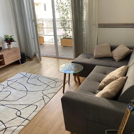 Przestronny Apartament Na Dolnej Варшава Экстерьер фото