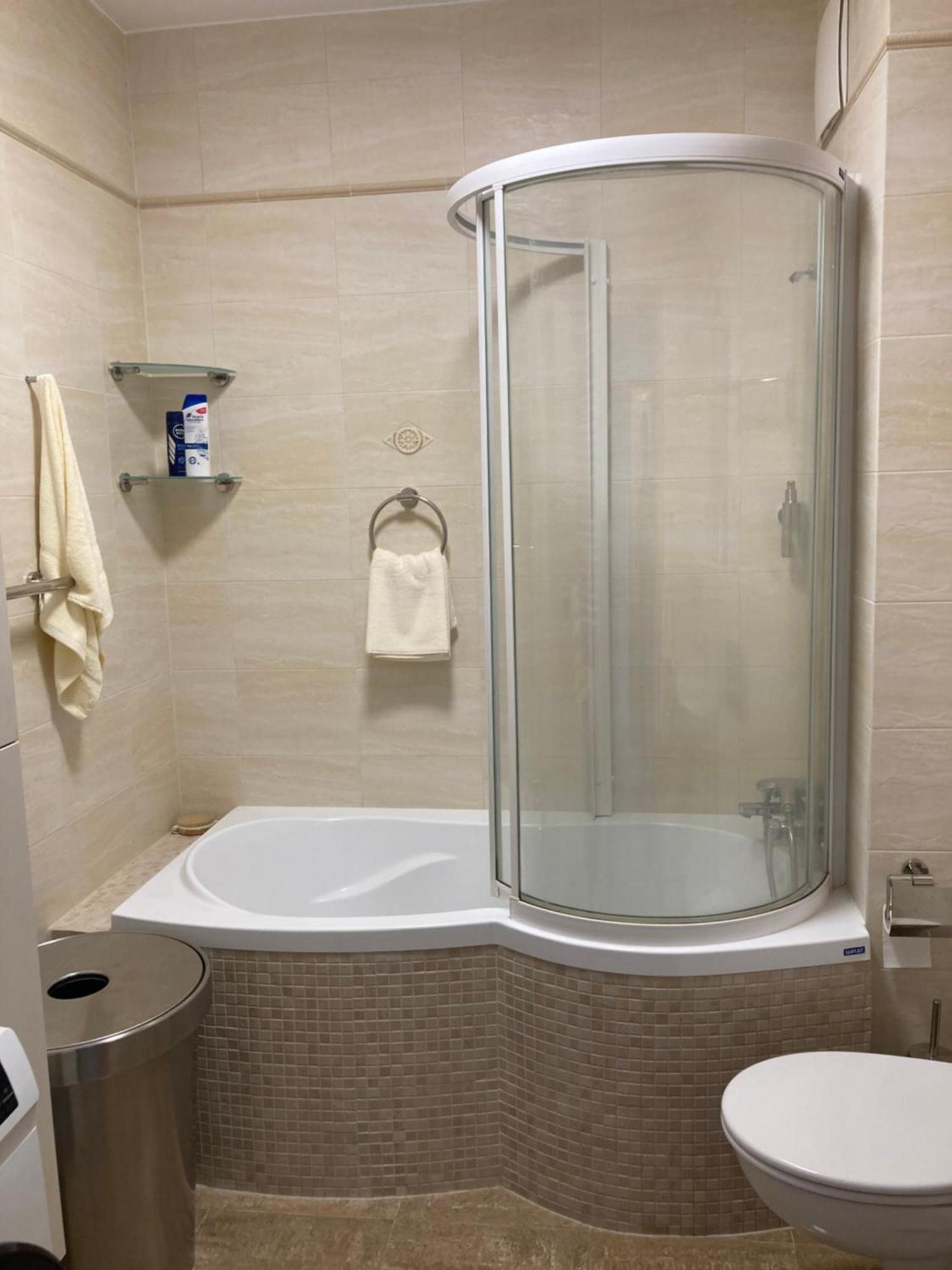 Przestronny Apartament Na Dolnej Варшава Экстерьер фото